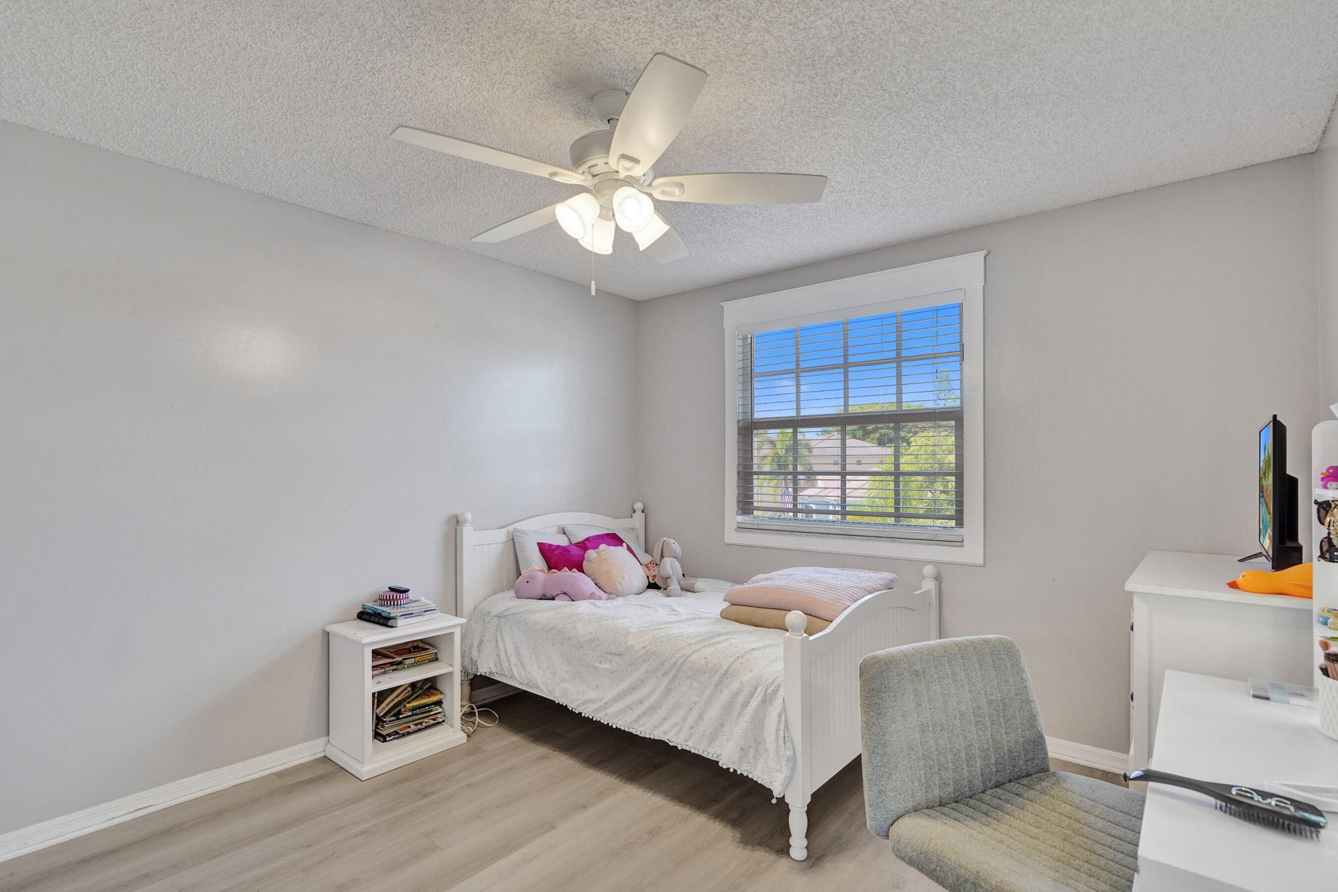 18930 NW 10th Terrace, Pembroke Pines, FL 33029 Photo