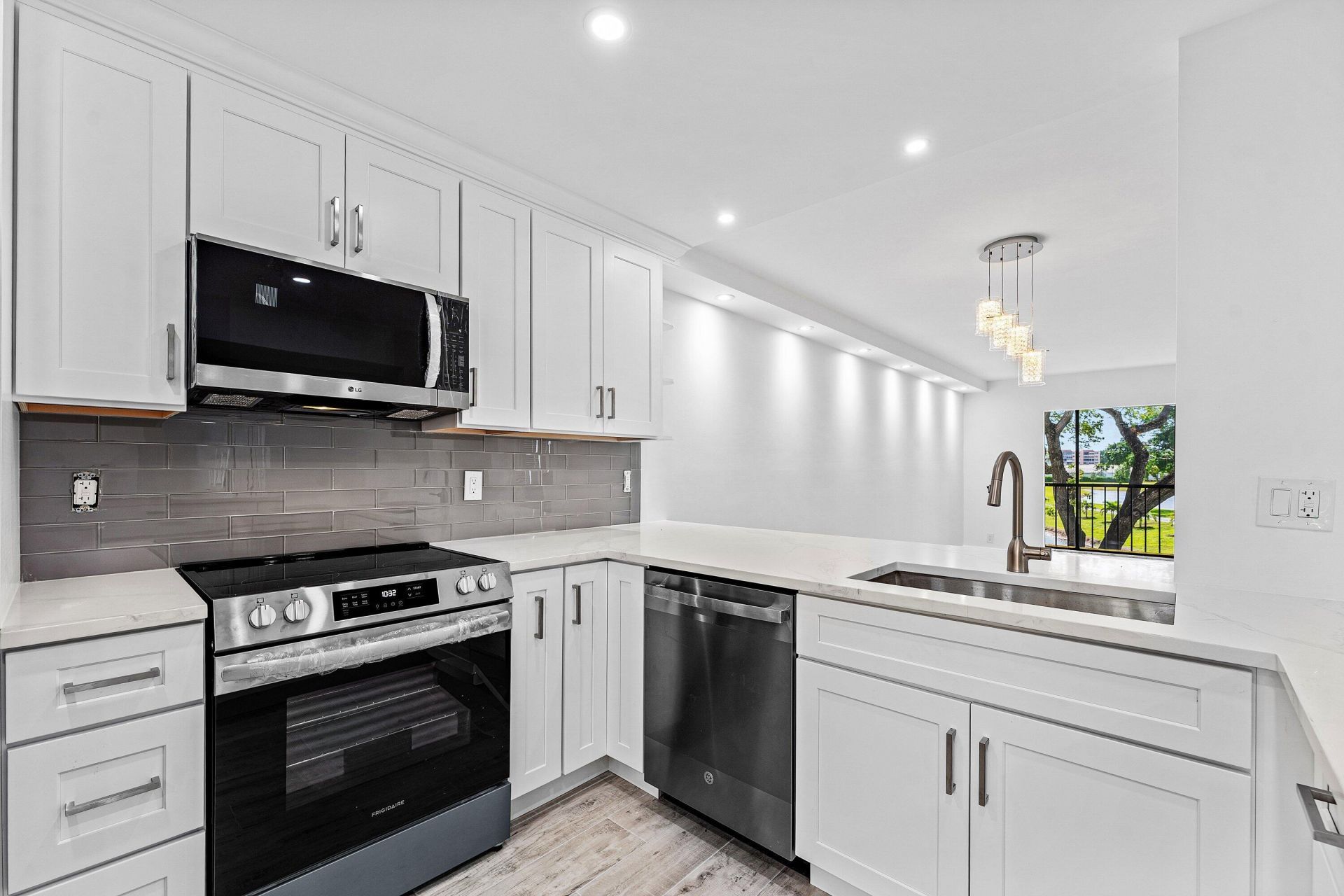 7192 Huntington Lane, Unit 208, Delray Beach, FL 33446 Photo