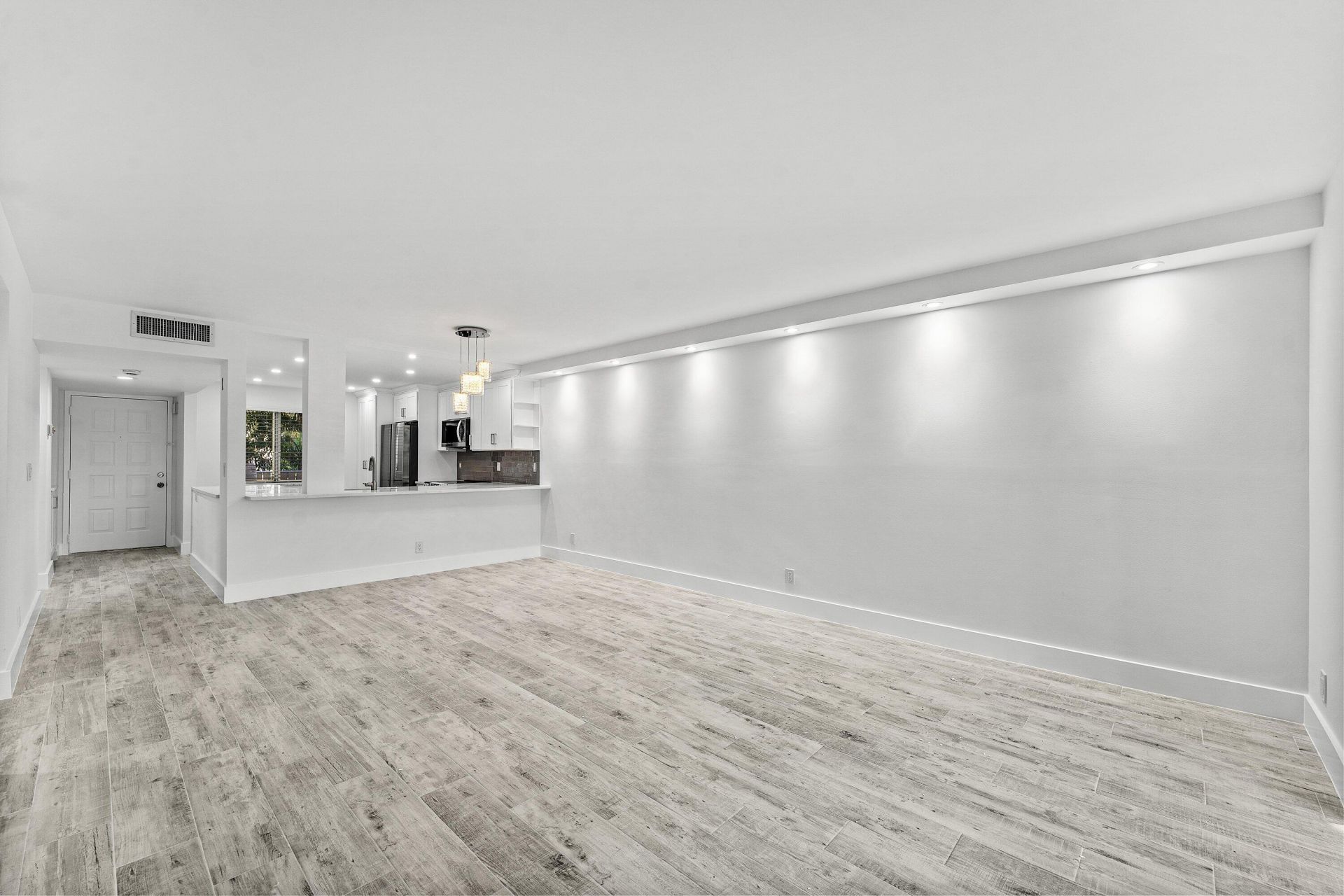 7192 Huntington Lane, Unit 208, Delray Beach, FL 33446 Photo