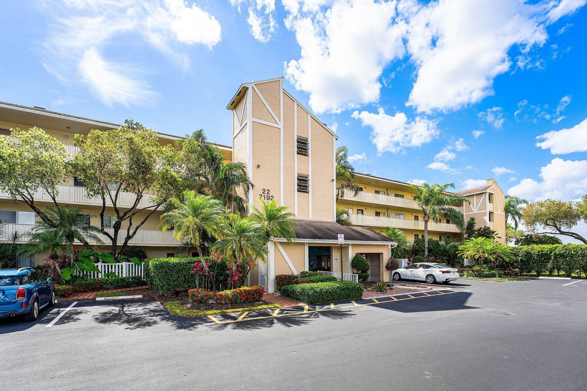 7192 Huntington Lane, Unit 208, Delray Beach, FL 33446 Photo