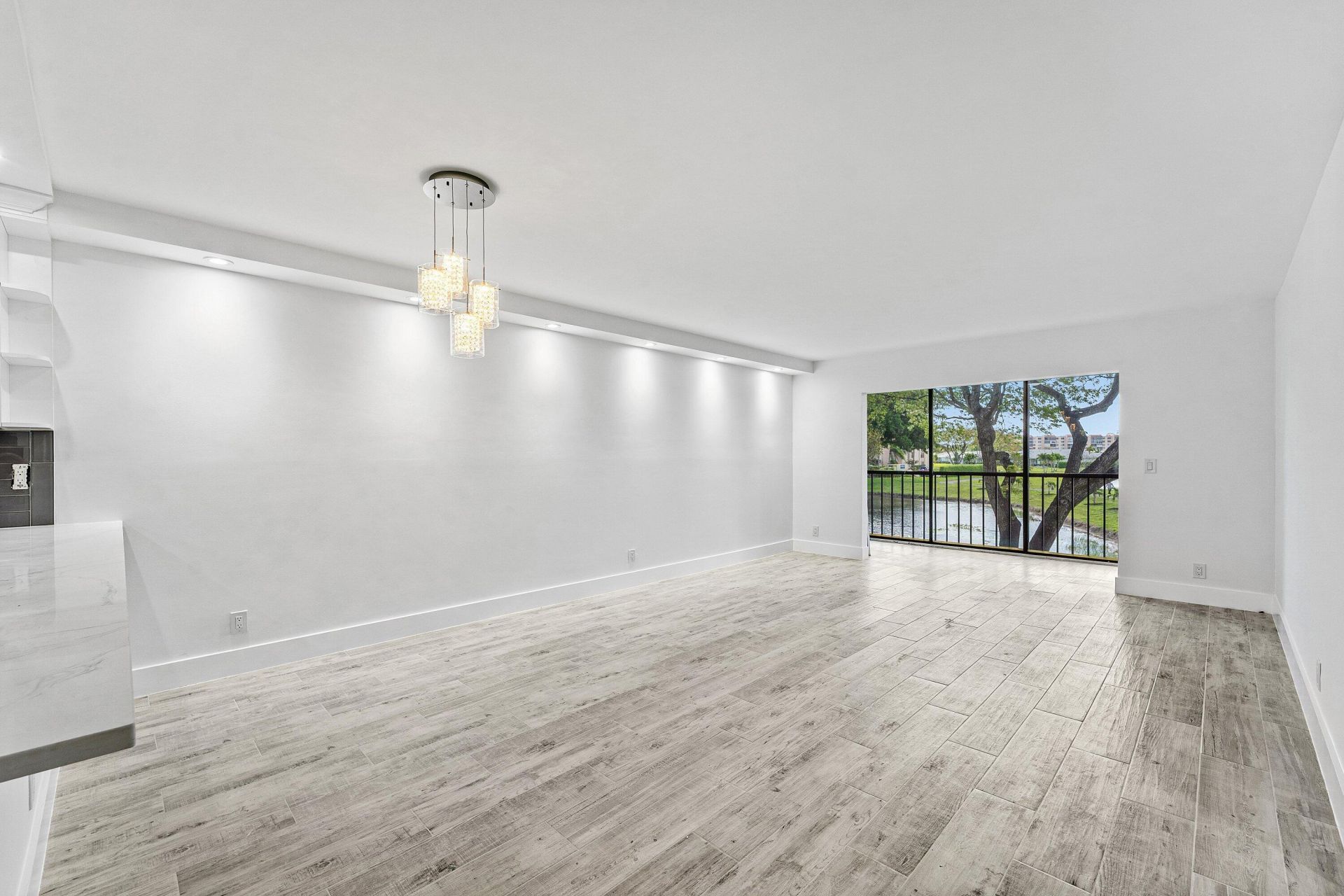 7192 Huntington Lane, Unit 208, Delray Beach, FL 33446 Photo