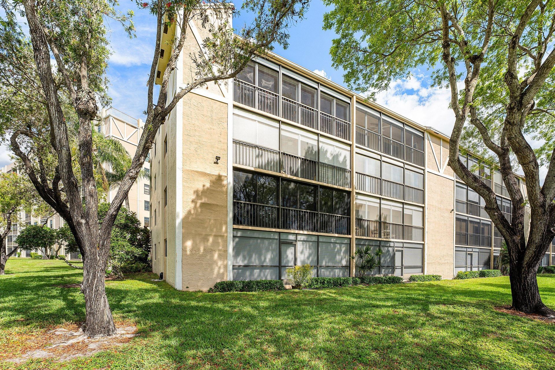 7192 Huntington Lane, Unit 208, Delray Beach, FL 33446 Photo