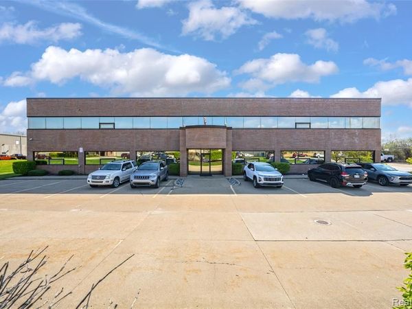 51214 Industrial Drive , Macomb Twp, MI 48042