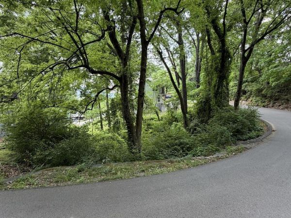 328 Pine Ridge Road, Chattanooga, TN 37405