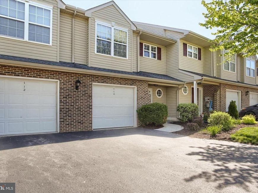 114 Cardinal Lane, Hummelstown, PA 17036 Main Photo