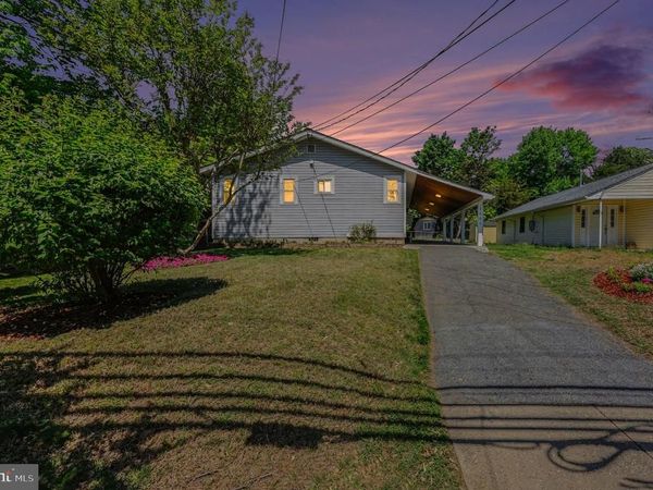 1602 ERSKINE STREET, HYATTSVILLE, MD 20783