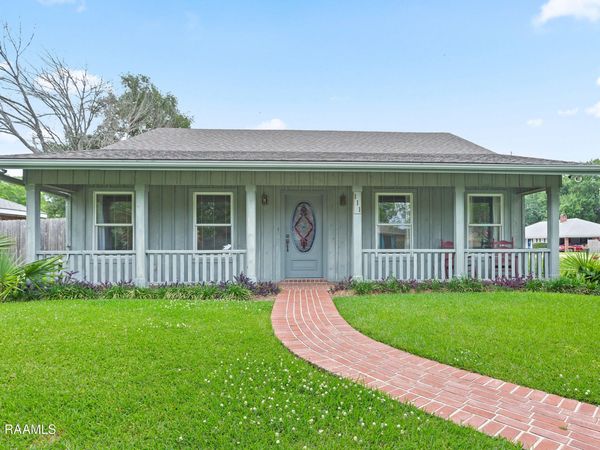 111 Cabildo Drive , Lafayette, LA 70506