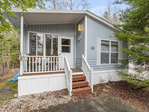 1019 Club Sebago Way , Casco, ME 04015