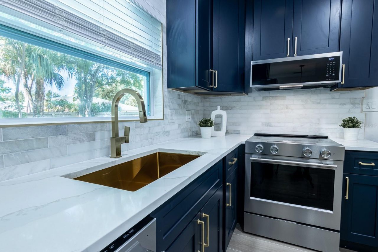 590 45th Street, Sarasota, FL 34234 Photo
