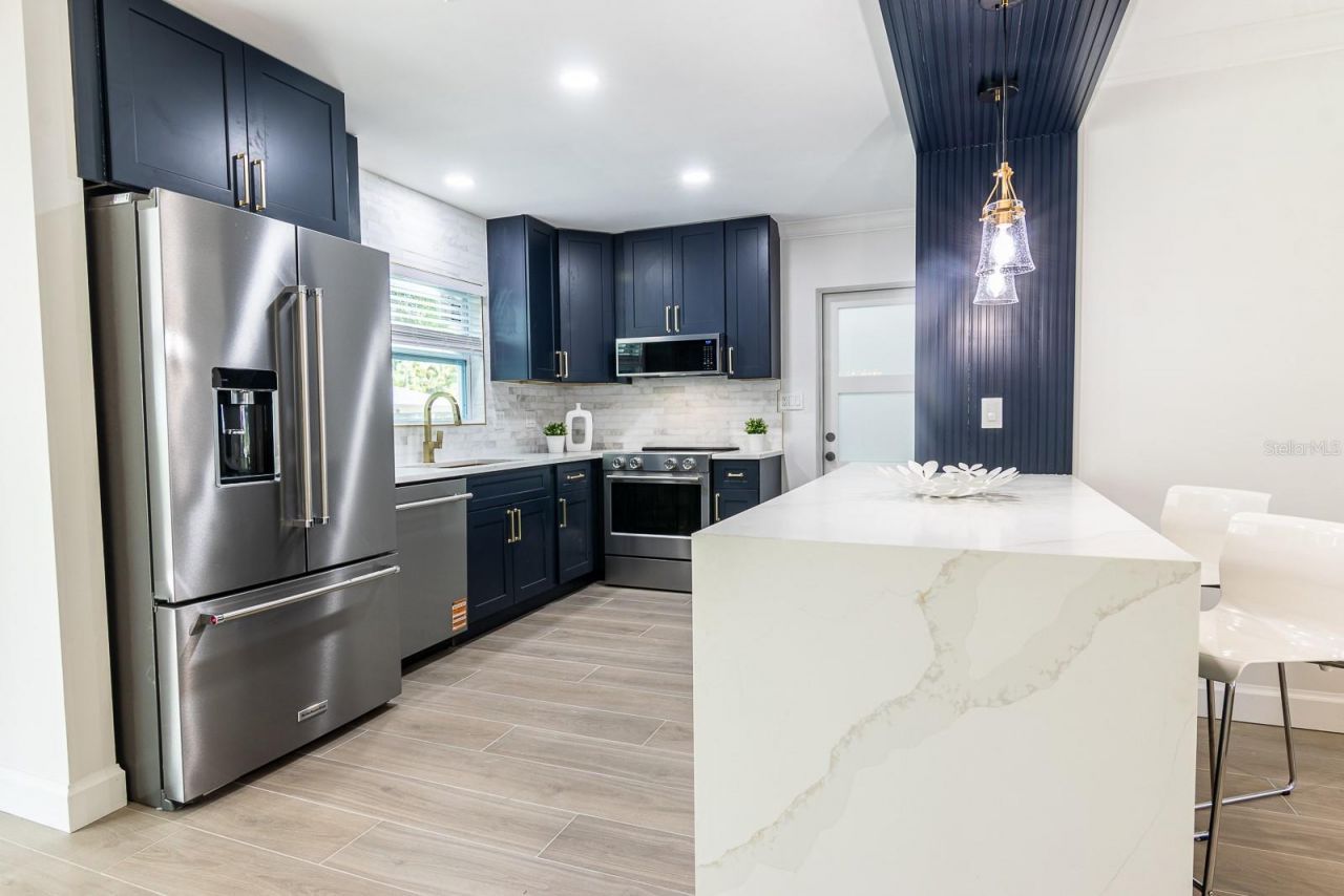 590 45th Street, Sarasota, FL 34234 Photo