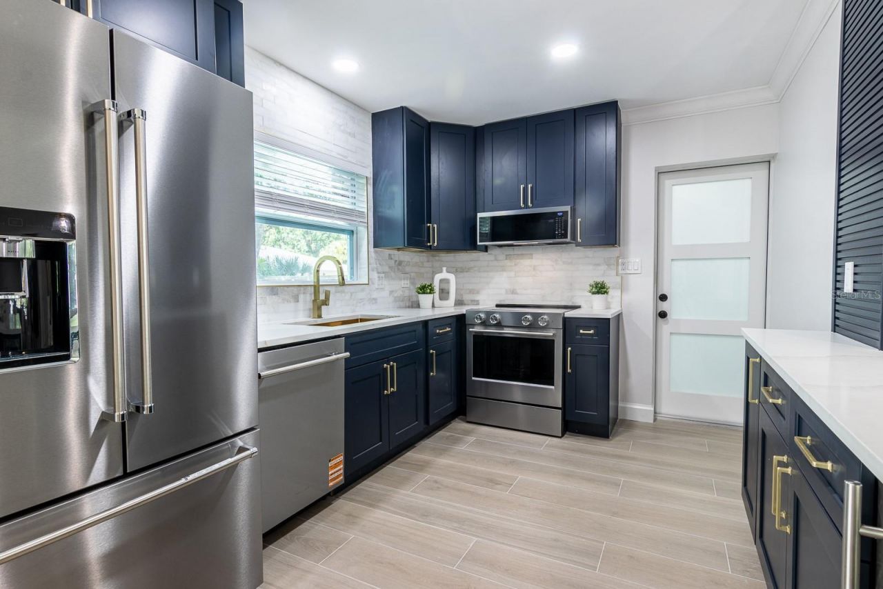 590 45th Street, Sarasota, FL 34234 Photo