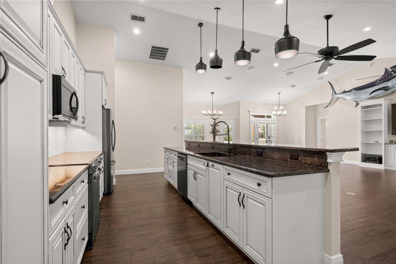 5927 NE 62nd Court Road , Silver Springs, FL 34488 Photo
