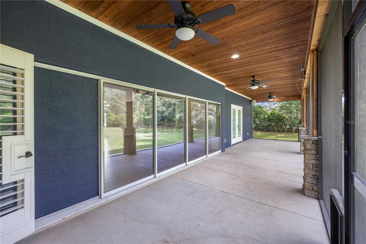 5927 NE 62nd Court Road , Silver Springs, FL 34488 Photo