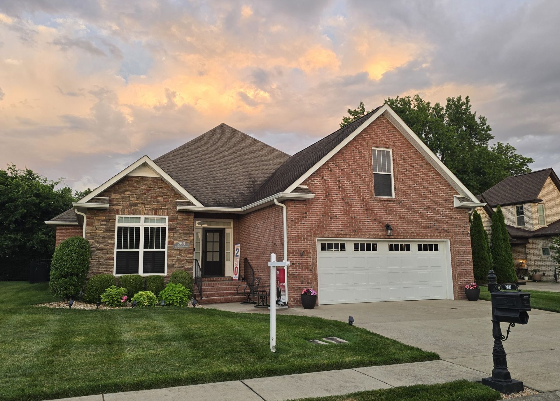 253 Dorchester Cir, Clarksville, TN 37043 Main Photo
