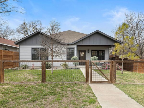 611 Elliott ST , Taylor, TX 76574