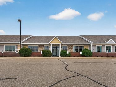 1103 Weir Drive, Unit 200, Woodbury, MN 55125