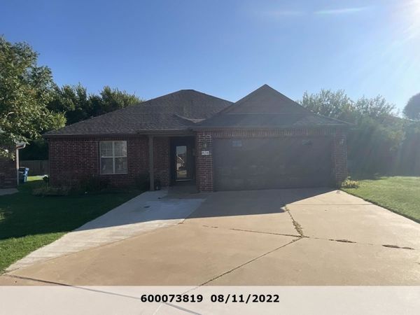826 E Lauren Lane, Stillwater, OK 74075