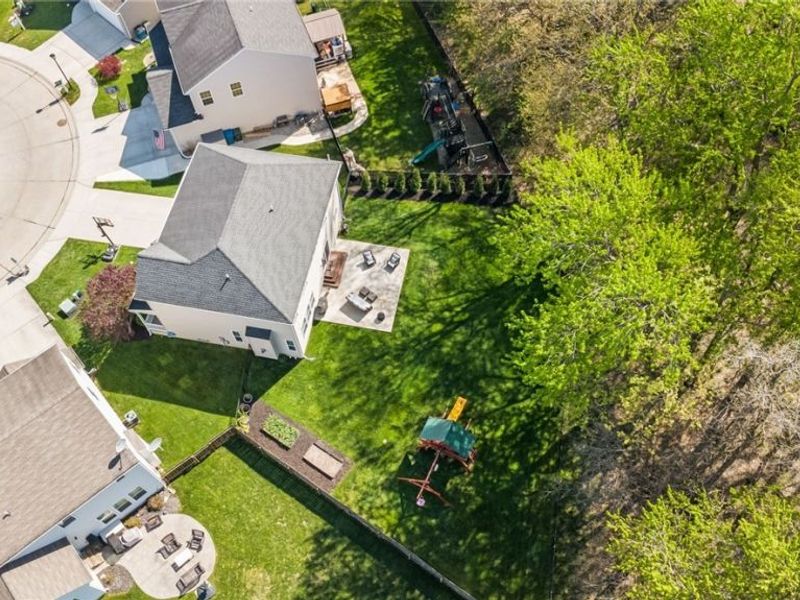 38410 Loman Court , North Ridgeville, OH 44039 Photo 3