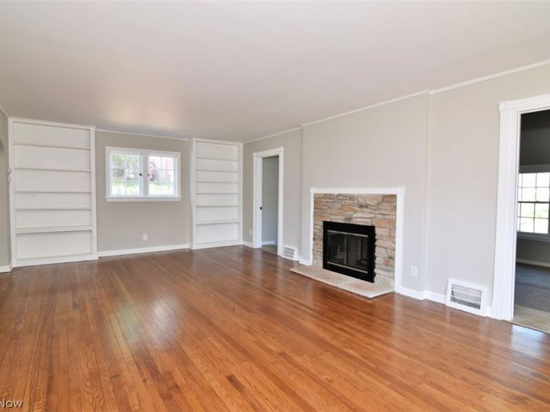 2423 Eaton Road , University Heights, OH 44118 Photo 4