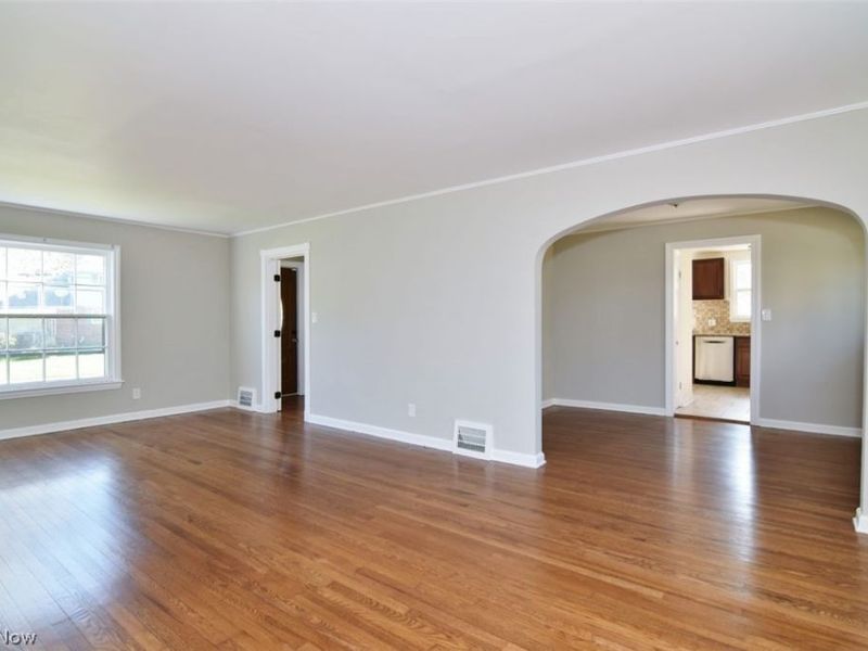 2423 Eaton Road , University Heights, OH 44118 Photo 5