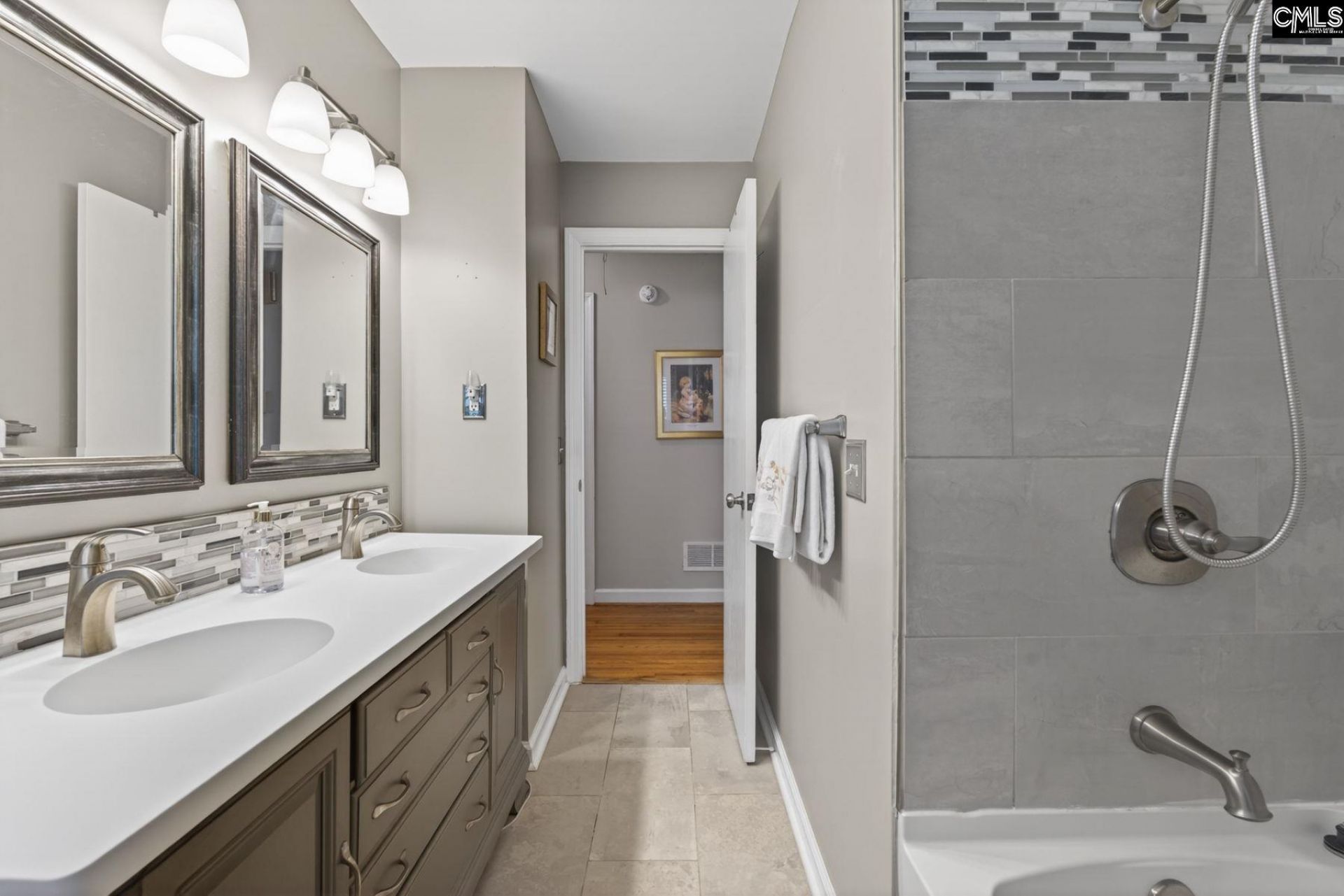 3528 Wolf Circle  Photo 22