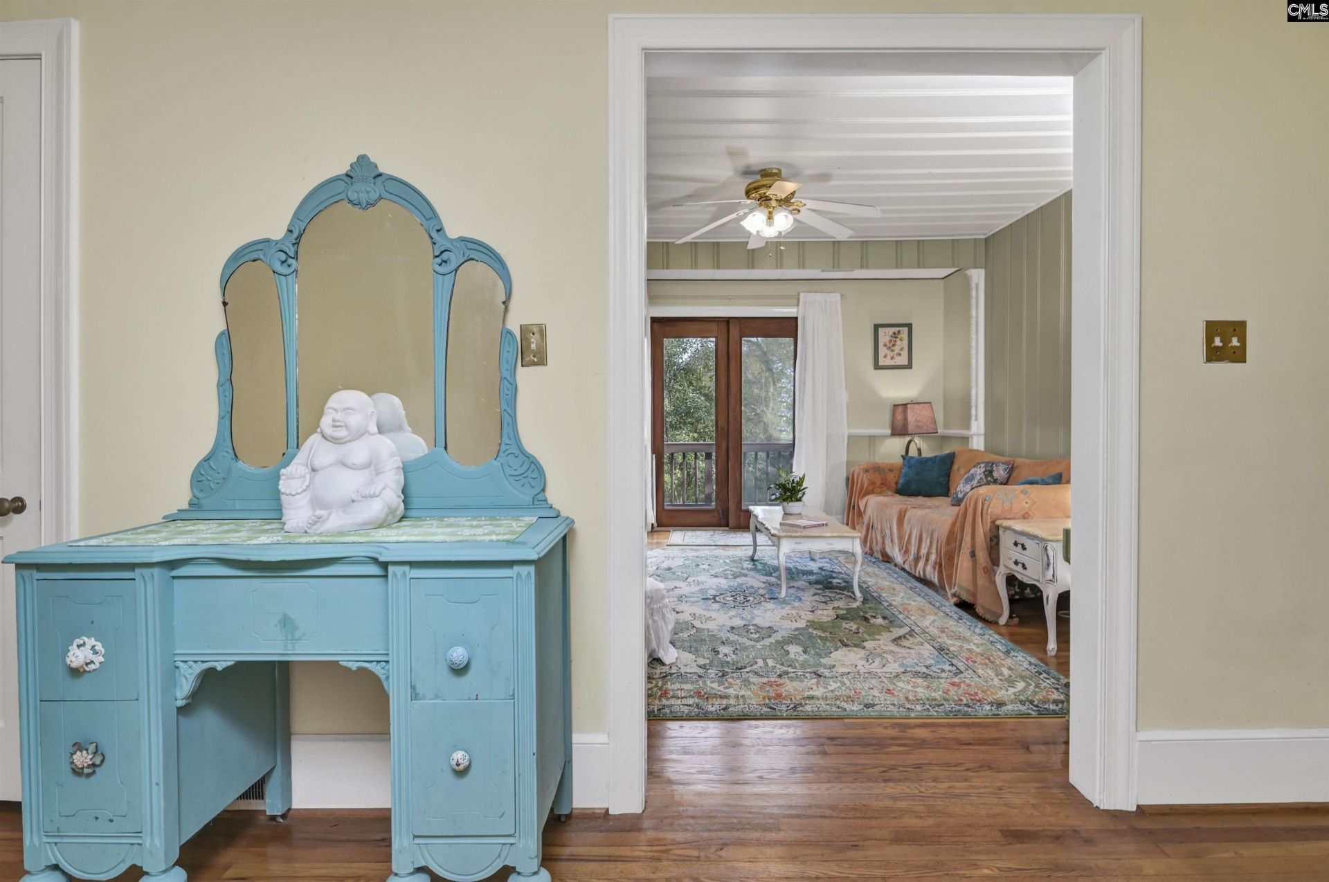 3218 Lakewood Avenue  Photo 10