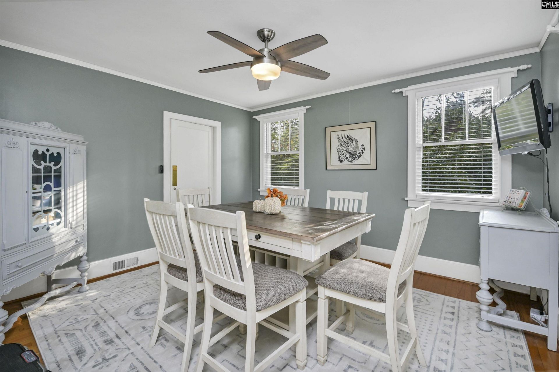 3218 Lakewood Avenue  Photo 4