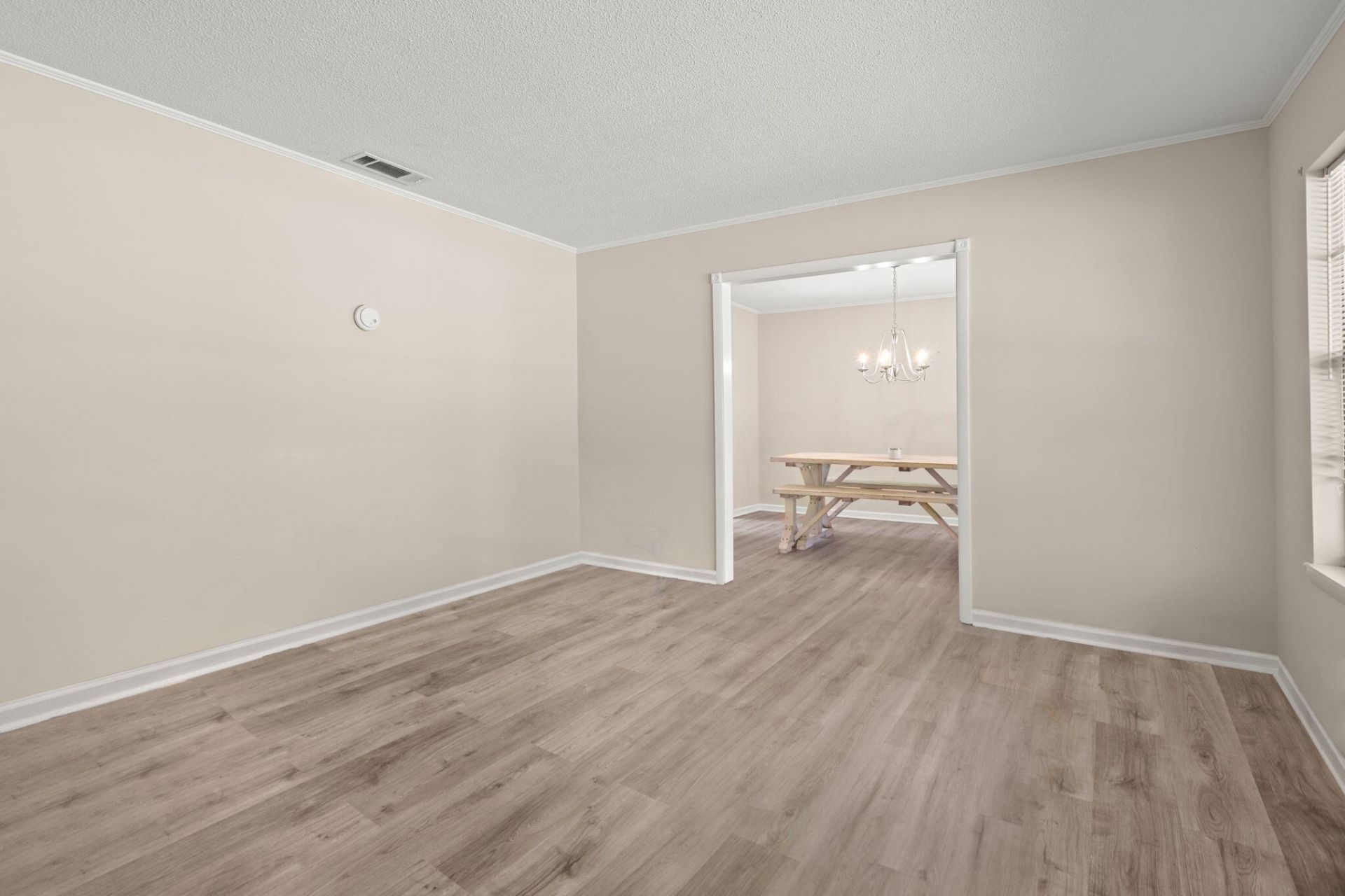 140 Franklin Circle Photo 19