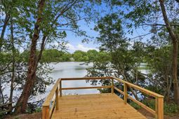 1561 Harborsun Drive photo 4