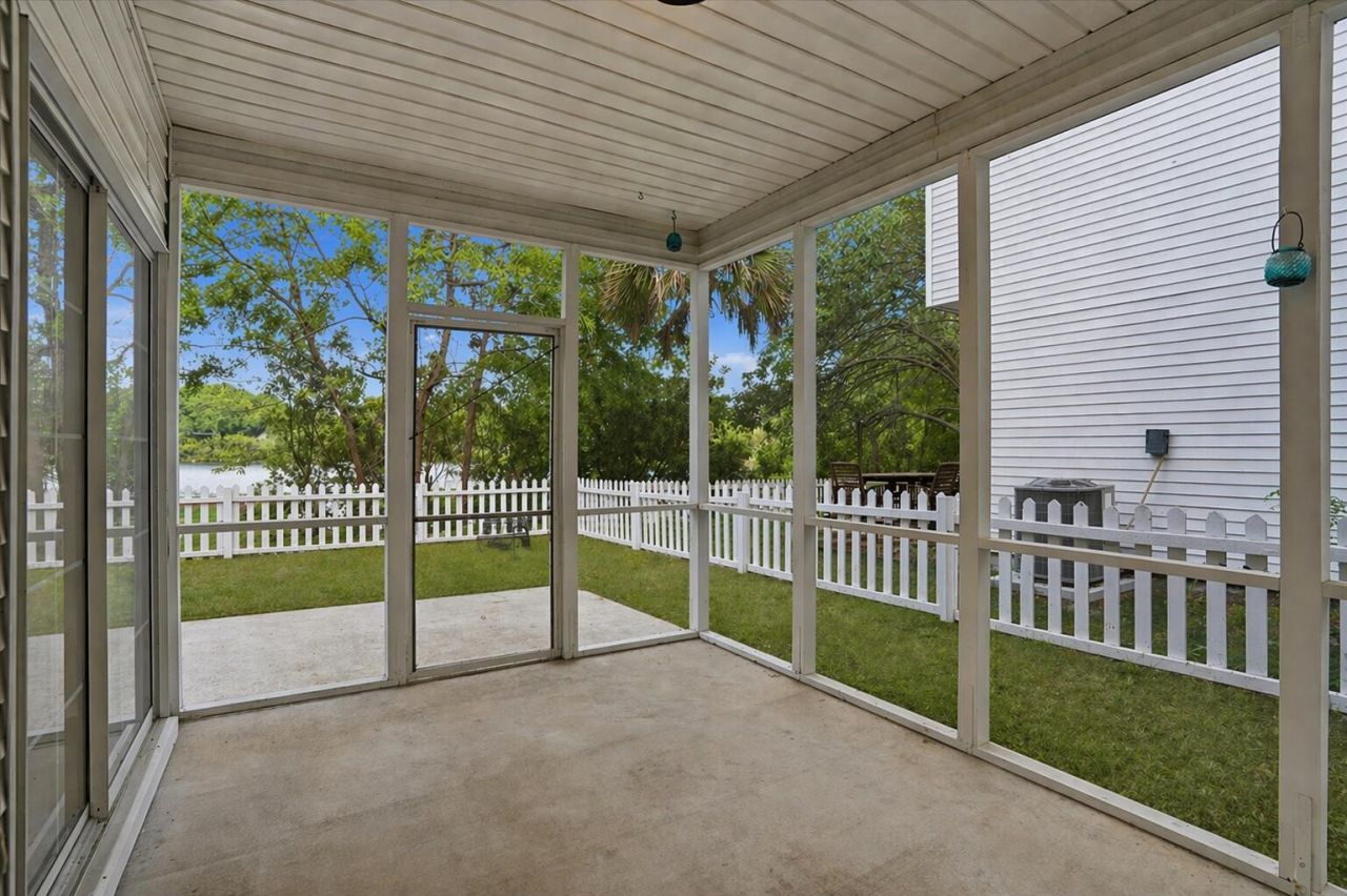 1561 Harborsun Drive Photo 28