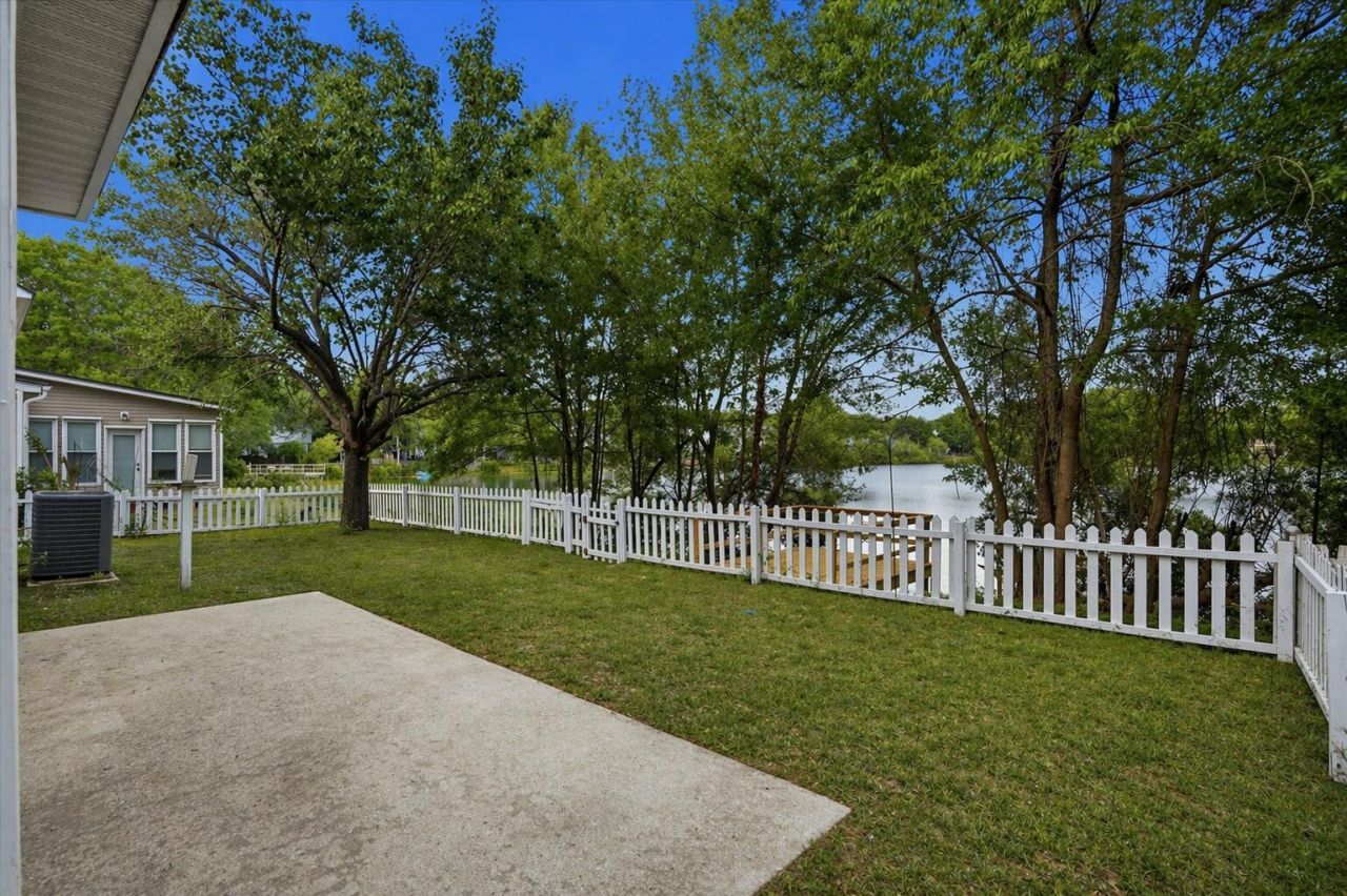 1561 Harborsun Drive Photo 29