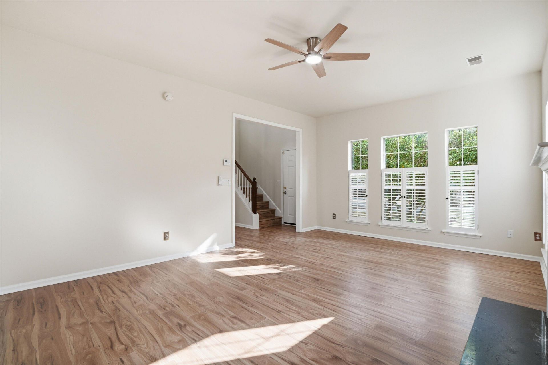 1561 Harborsun Drive Photo 8