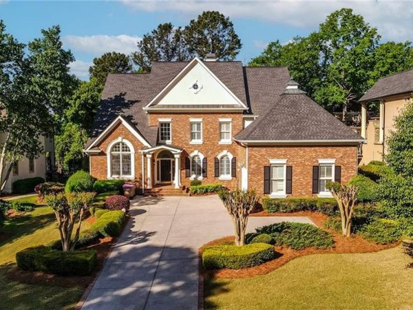 8020 Royal Saint Georges Lane, Duluth, GA 30097