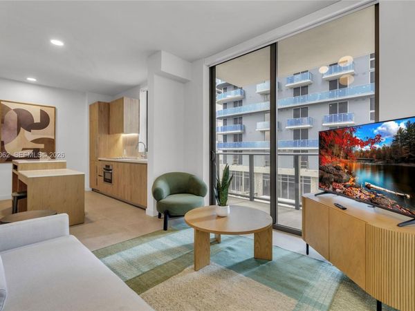 11 NE 6th St , Unit 407, Miami, FL 33132