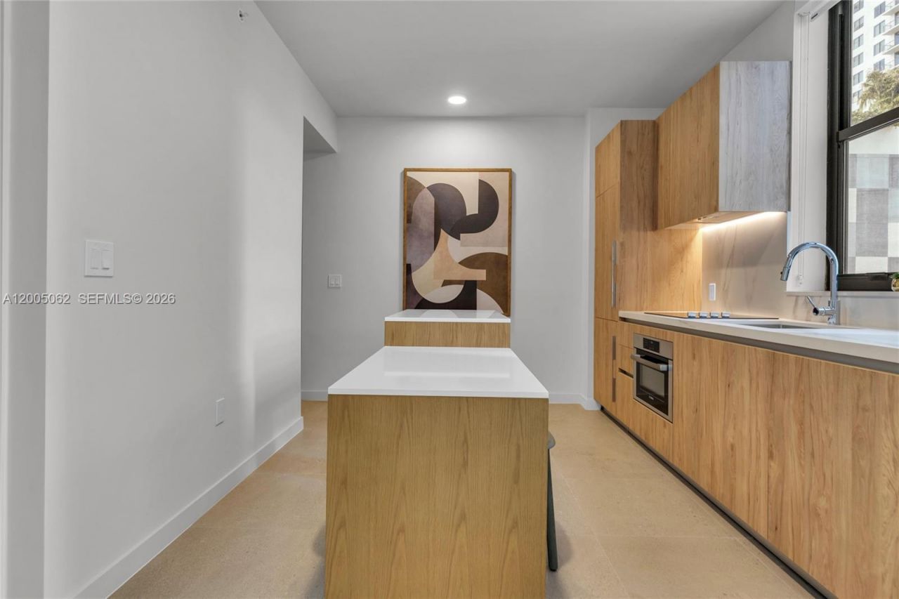11 NE 6th St , Unit 407, Miami, FL 33132 Photo