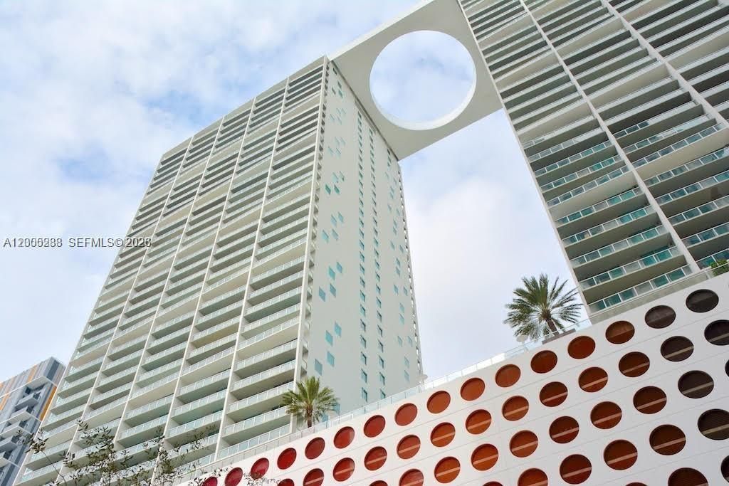 500 Brickell Ave, Unit 3008, Miami, FL 33131 Photo