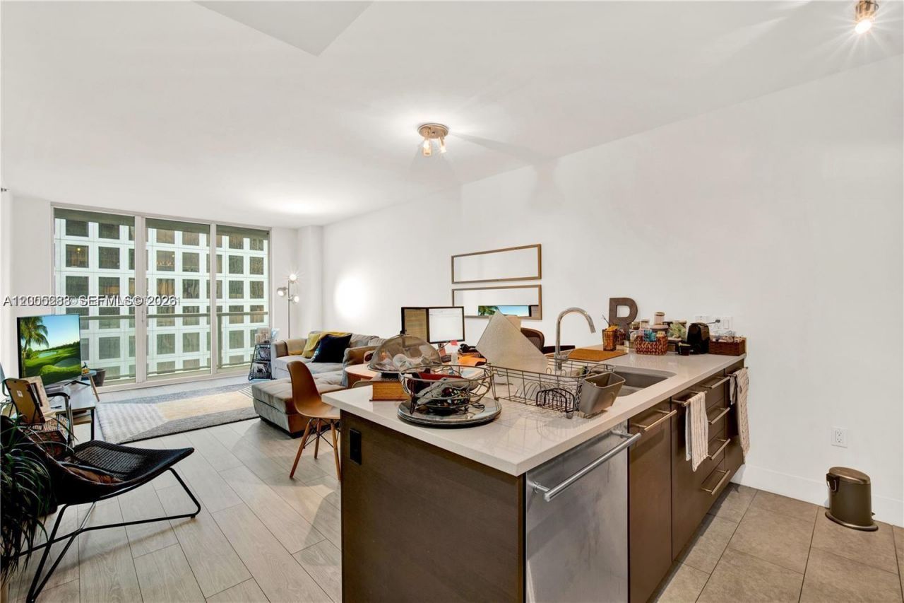 500 Brickell Ave, Unit 3008, Miami, FL 33131 Photo