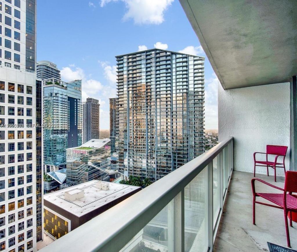 500 Brickell Ave, Unit 3008, Miami, FL 33131 Photo
