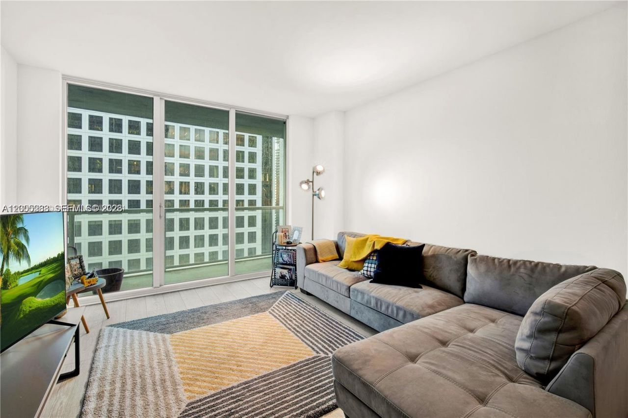 500 Brickell Ave, Unit 3008, Miami, FL 33131 Photo