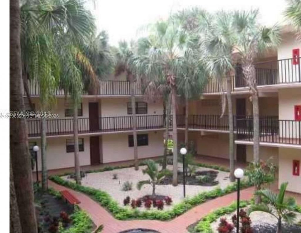 10625 SW 112th Ave, Unit 301, Miami, FL 33176 Photo