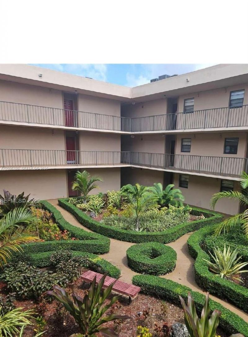 10625 SW 112th Ave, Unit 301, Miami, FL 33176 Photo
