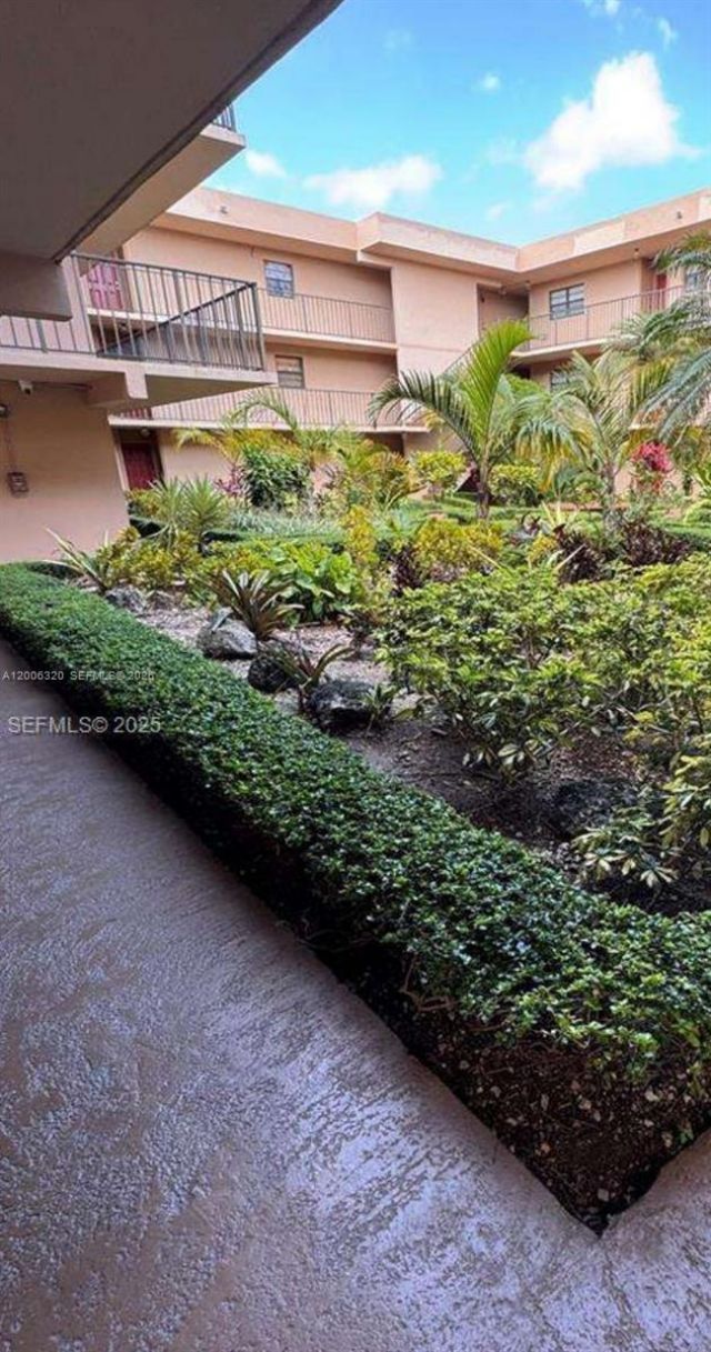 10625 SW 112th Ave, Unit 301, Miami, FL 33176 Photo