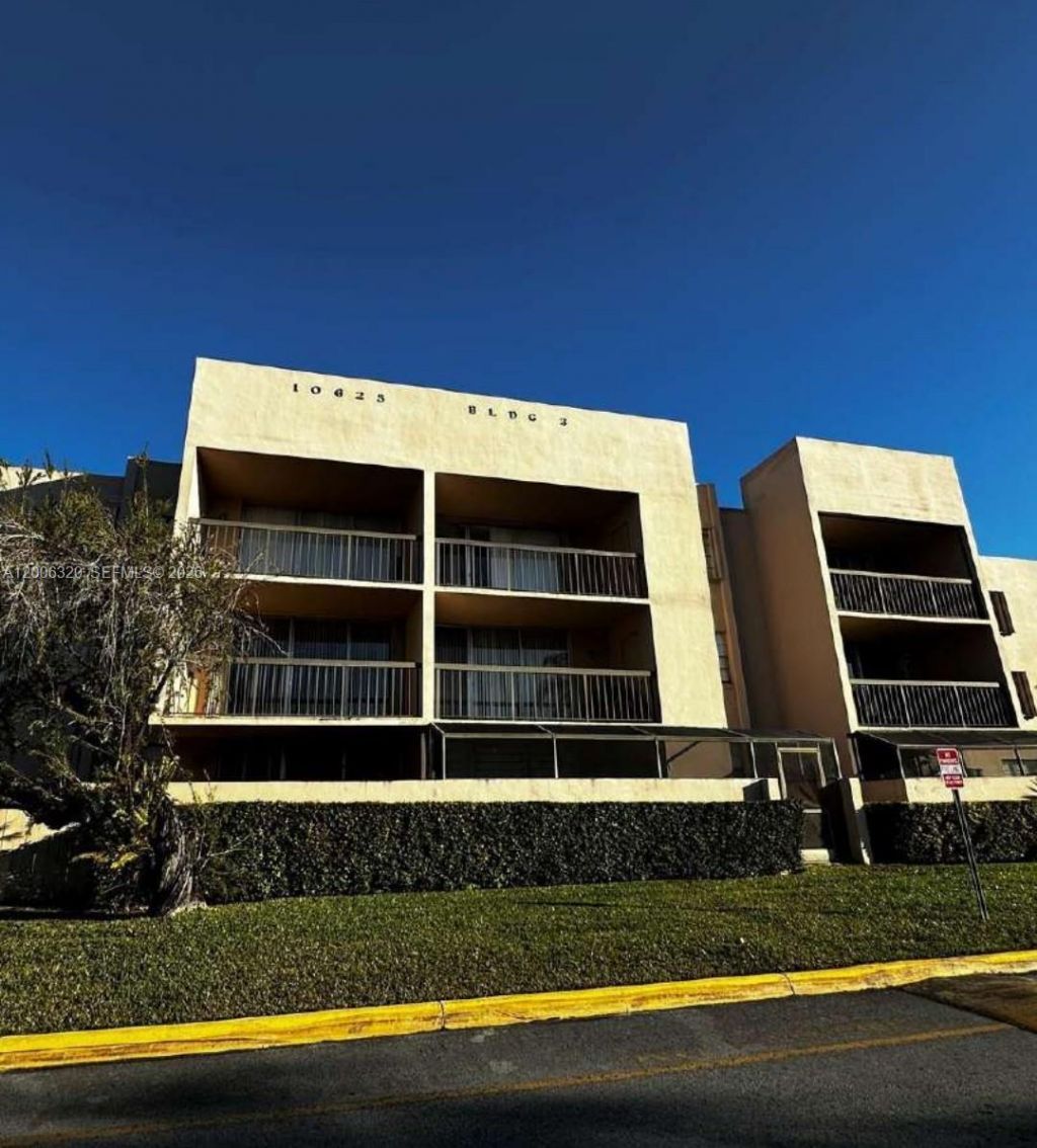 10625 SW 112th Ave, Unit 301, Miami, FL 33176 Photo