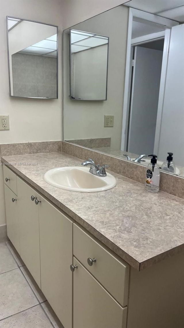 10625 SW 112th Ave, Unit 301, Miami, FL 33176 Photo