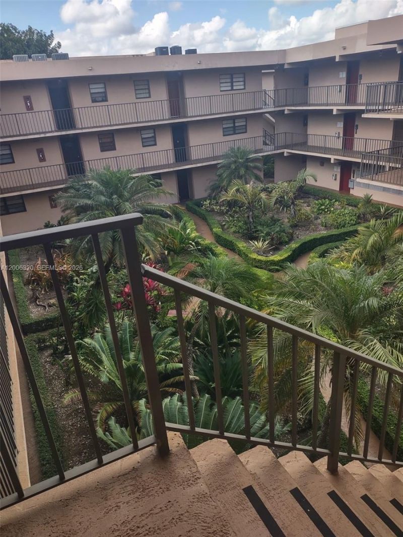 10625 SW 112th Ave, Unit 301, Miami, FL 33176 Photo