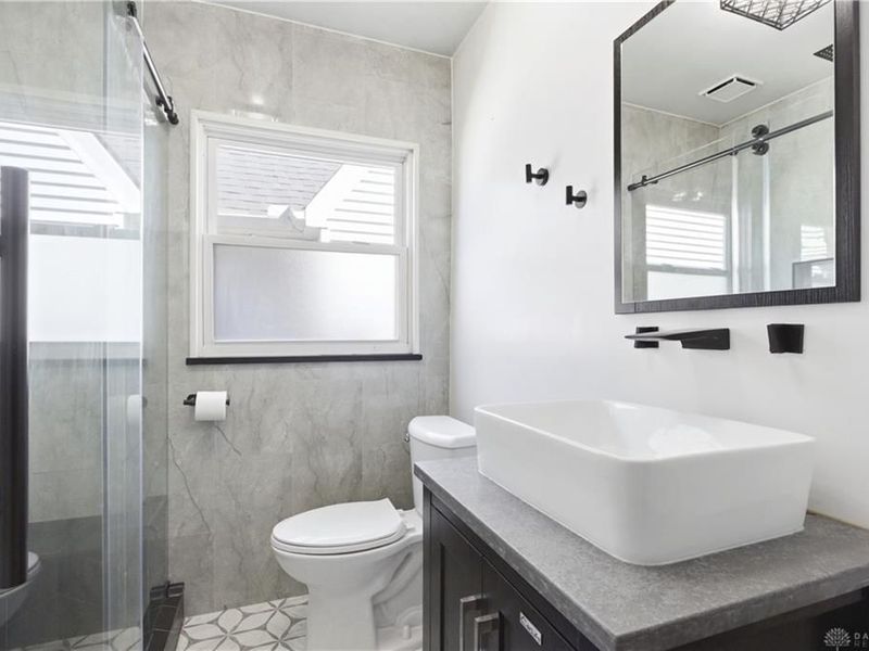 1805 S Smithville Road, Dayton, OH 45420 Photo 16