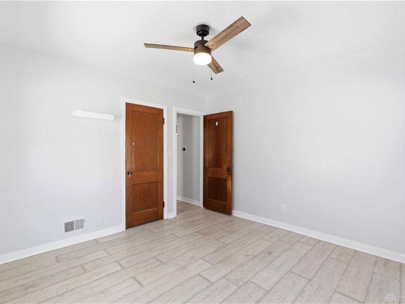 1805 S Smithville Road, Dayton, OH 45420 Photo 19