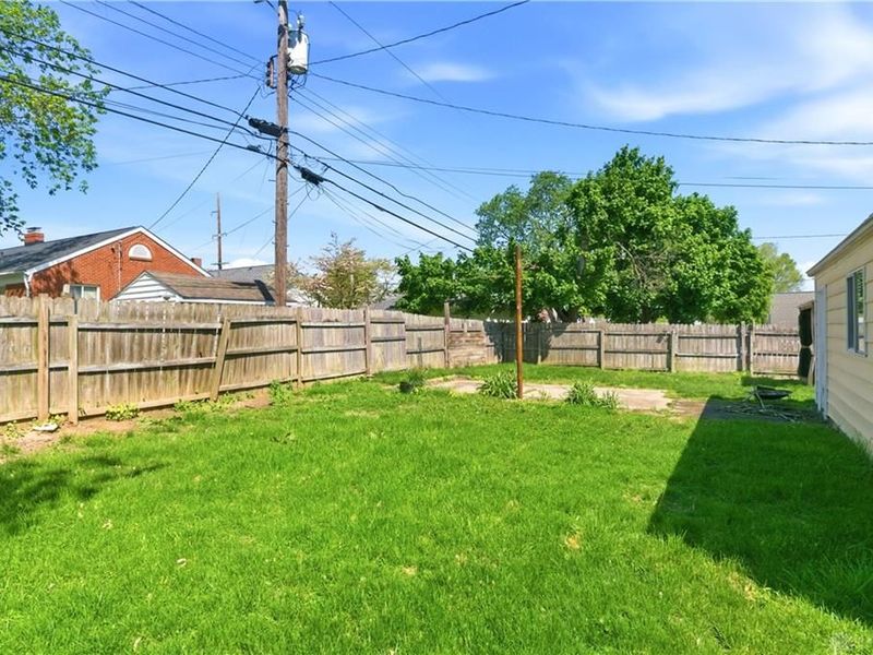 1805 S Smithville Road, Dayton, OH 45420 Photo 43