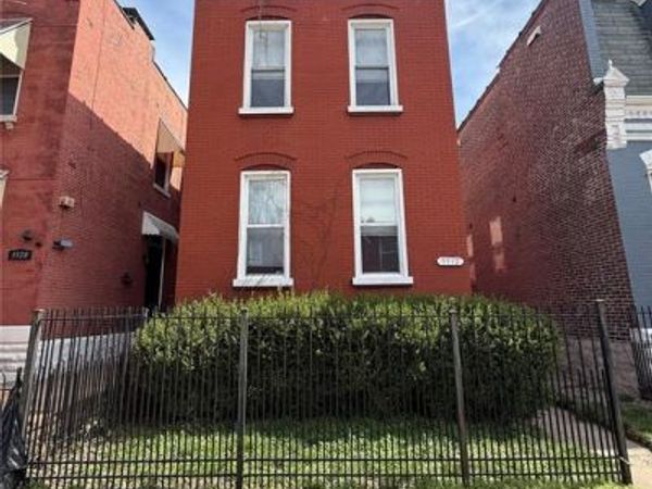 3332 Nebraska Avenue , St Louis, MO 63118