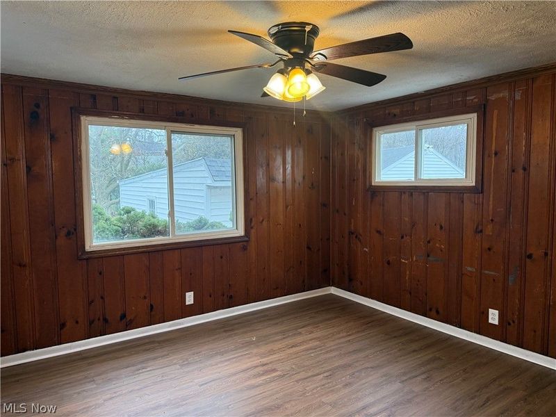 1427 E 252nd Street , Euclid, OH 44117 Photo 5